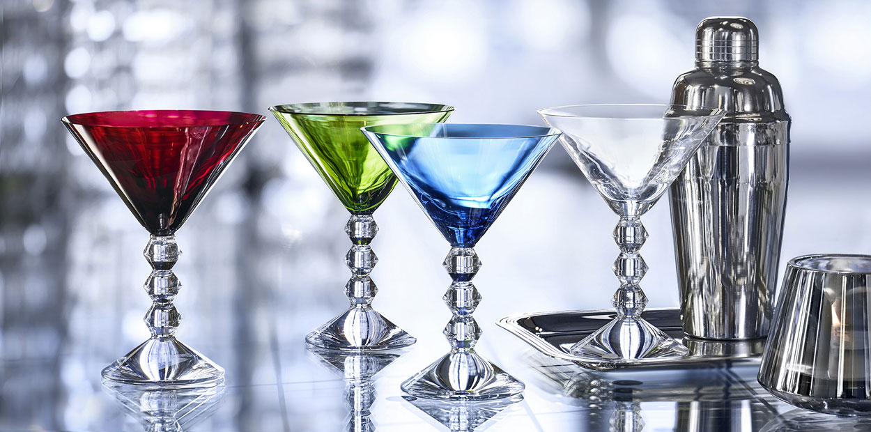 特別なギフトだから…結婚祝いは「バカラ」で決まり！