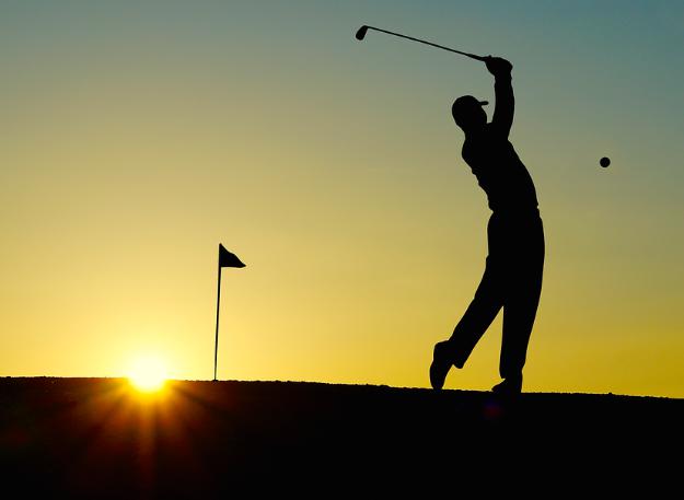 還暦祝いをゴルフ好きな父、上司へ、絶対に喜ぶゴルフグッズはこれだ！