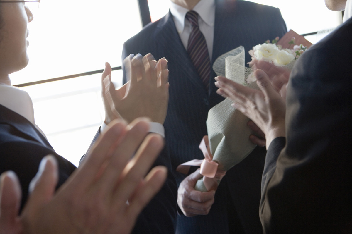 お世話になった人に贈る！退職祝いのプレゼント