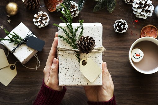 2025年】大切な彼女に喜ばれるクリスマスプレゼント特集 2025年】大切な彼女に喜ばれるクリスマスプレゼント特集