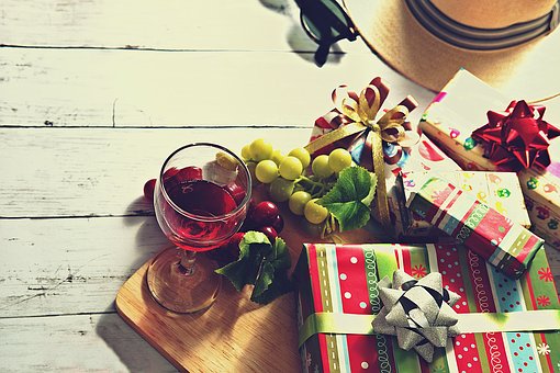 【もらって嬉しい、心ときめく】30代女友達に贈るクリスマスプレゼント特集
