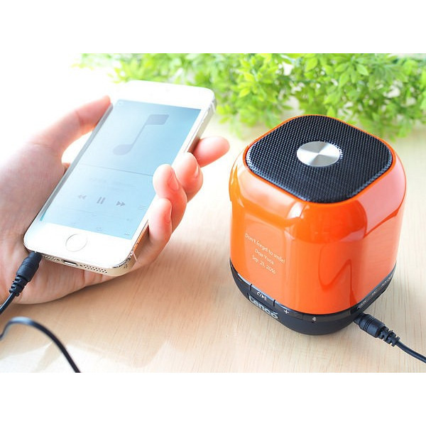 【名入れギフト】ポータブルスピーカー