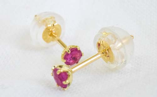 K18 ルビーピアス