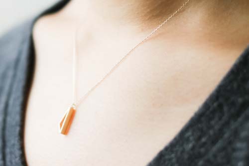 K10 トライアングルネックレス