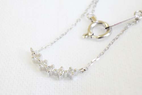 K10WG ダイヤモンド(5pcs)ネックレス