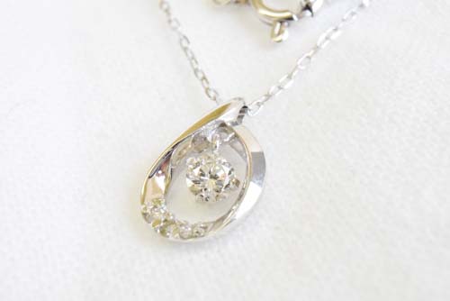 K10WG ダイヤモンドネックレス-しずく