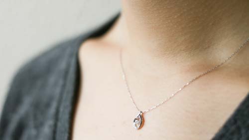 K10WG ダイヤモンドネックレス-しずく