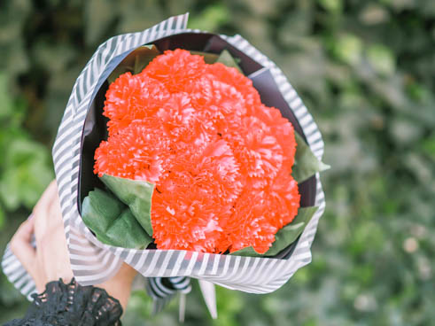 【母の日】カーネーションダズンブーケ