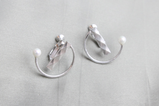 ダイヤパターンフープピアス/イヤリング