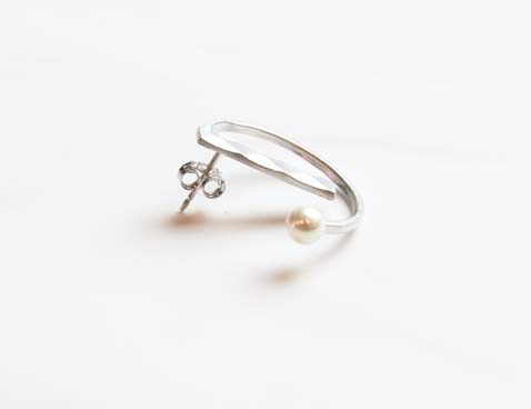 ダイヤパターンフープピアス/イヤリング