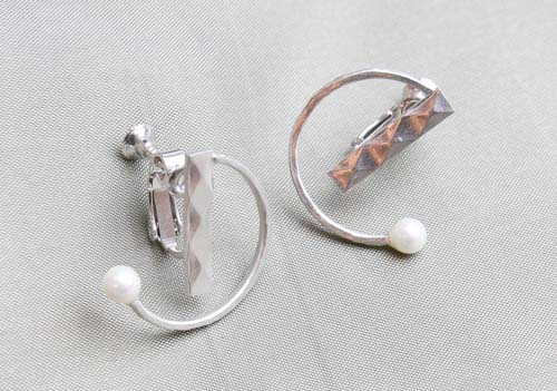 ダイヤパターンフープピアス/イヤリング