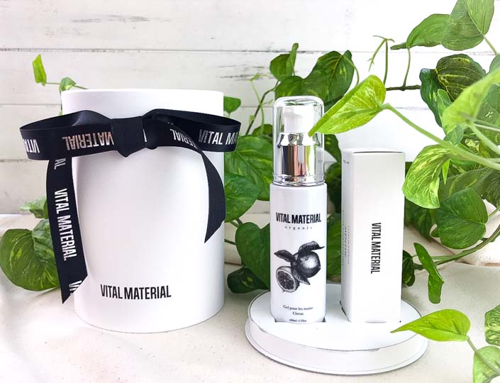 大人気ギフト！「LIP & HAND CARE SET」