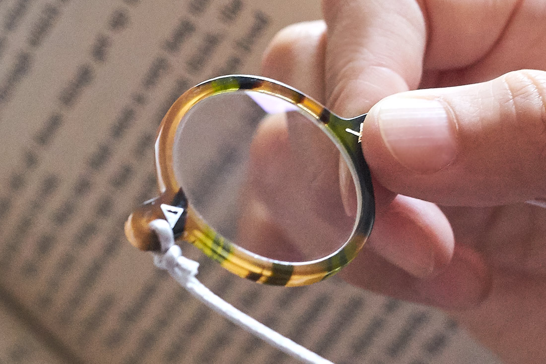 yomeru-Loupe +コード(眼鏡職人による手仕事ルーペ)