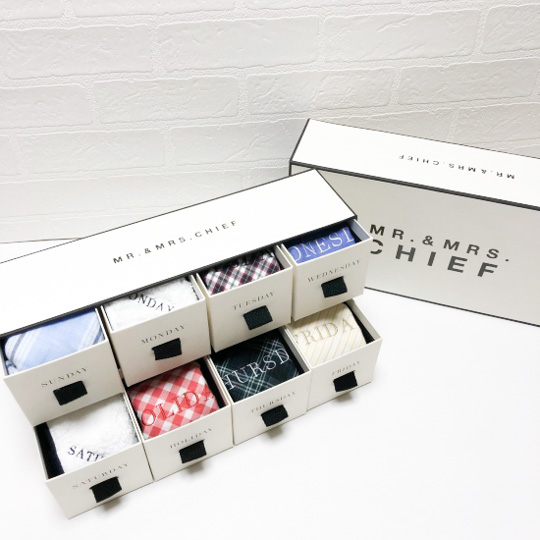 WEEK! ハンカチ 8枚セット