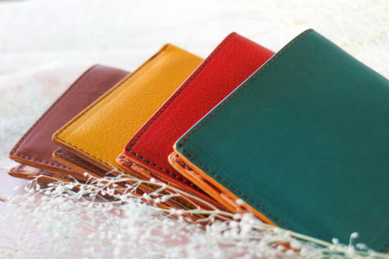 イタリアンレザー二つ折り財布　(お札&カード)