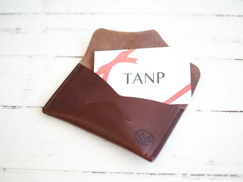 フラップカードケース