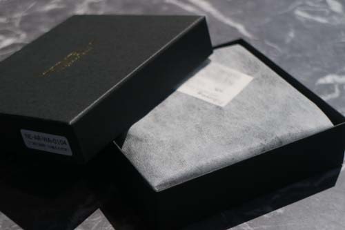 二つ折り財布(小銭入れ付き)-ブラック