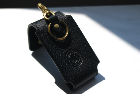 スマートキーケースたて型-ブラック