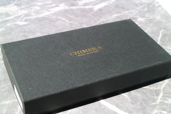 フラップ付き長財布-ブラック