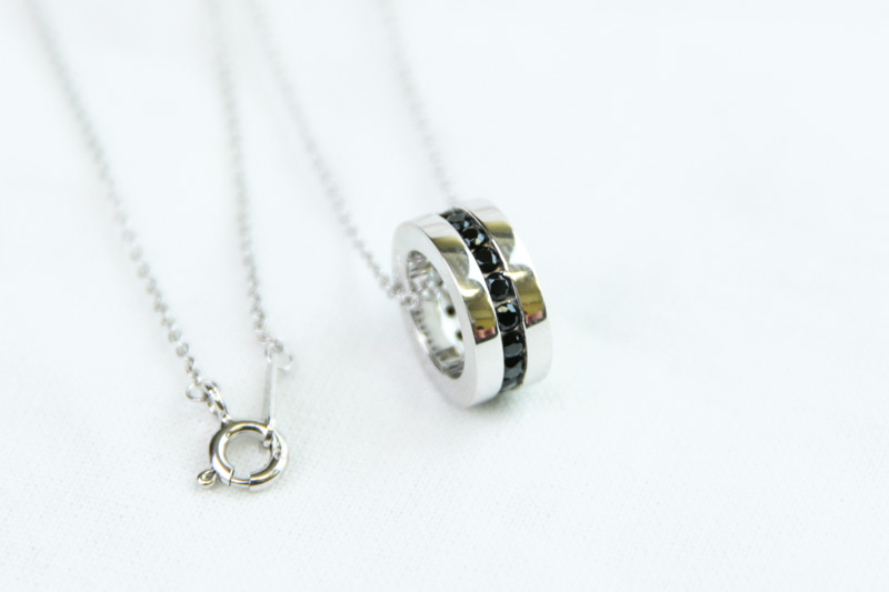 エタニティ ブラック