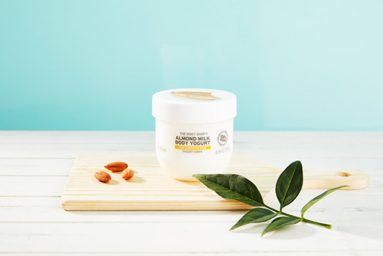 ボディヨーグルト アーモンドミルク ＆ JUJU BODY True Cocoa Butter