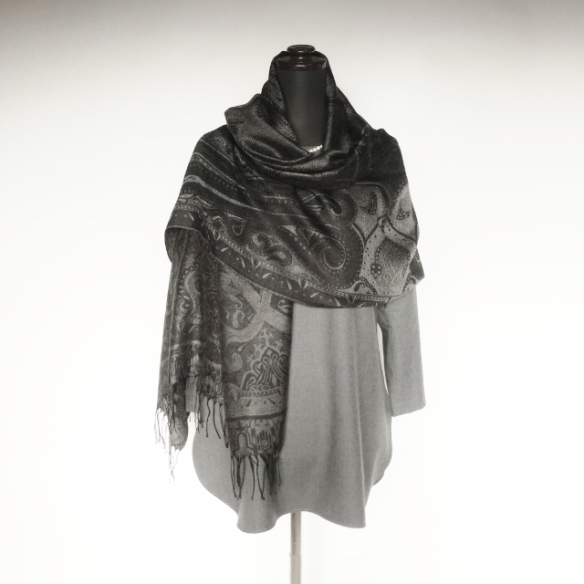 シルクカシミヤ大柄ペイズリージャカードストール　チャコール