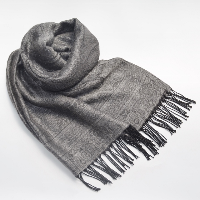 シルクカシミヤ大柄ペイズリージャカードストール　グレー