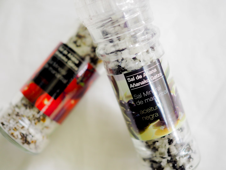 泉の岩塩70gミル付き 2本セット(トマト・ブラックオリーブ)