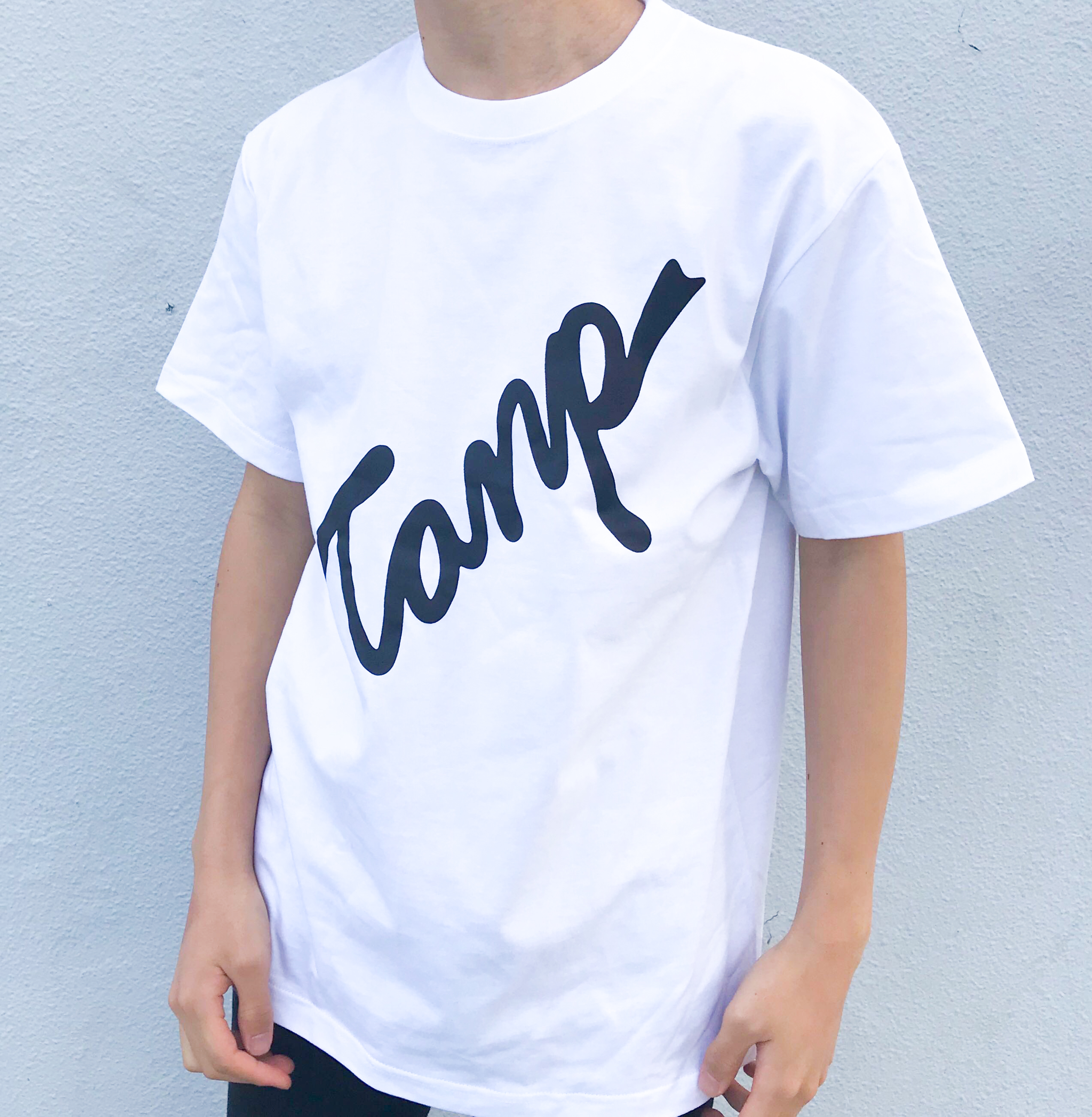 タンプ big logo T-Shirt