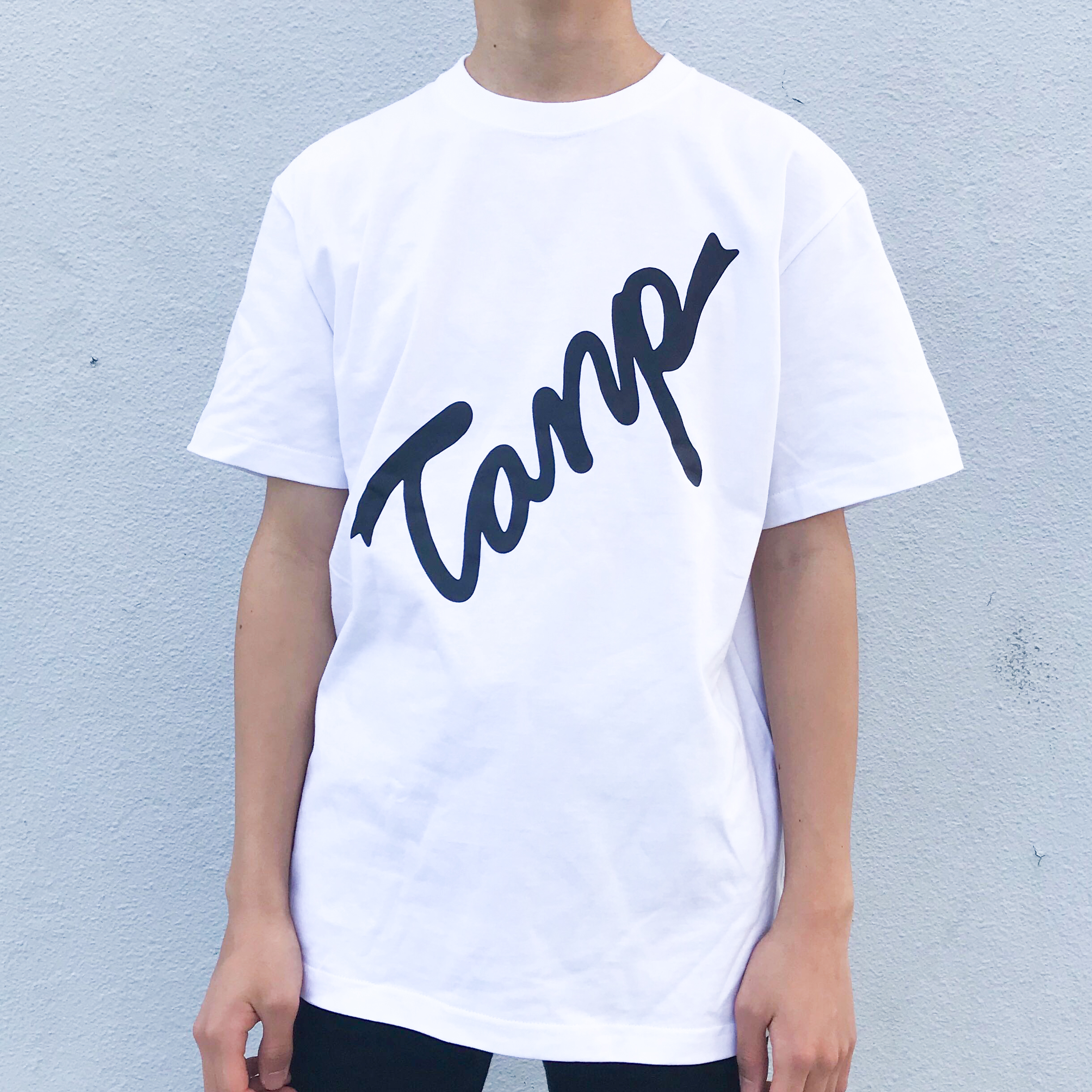 タンプ big logo T-Shirt