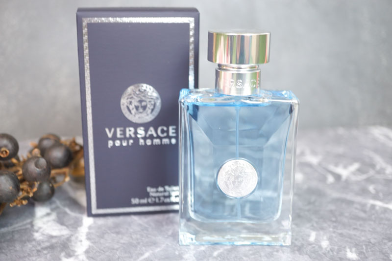 プールオム 50ml | Versace（ヴェルサーチ）のプレゼント・ギフト通販 ...