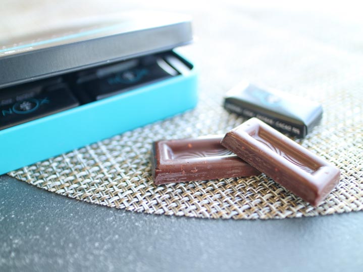 プレミアムオーガニックチョコレート LOVE EDITION アーモンド＆チアシード