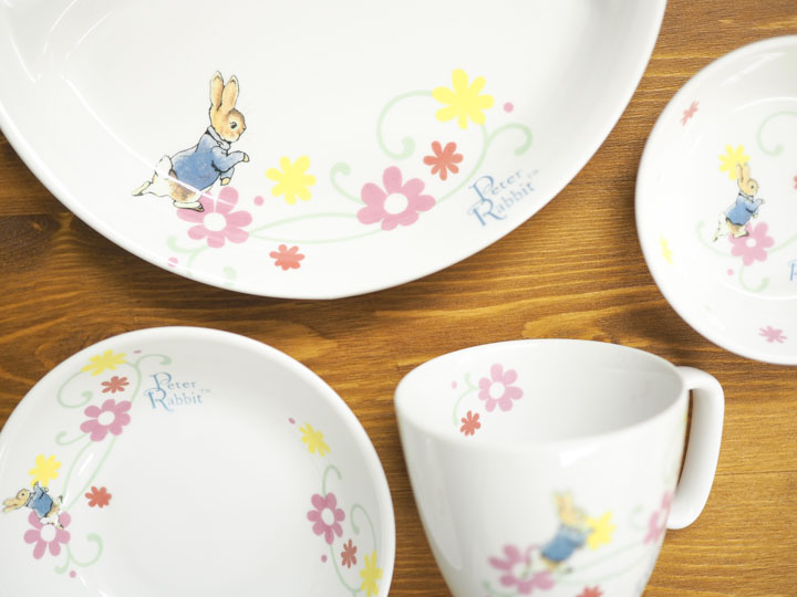 ピーターラビットの食器4点セット