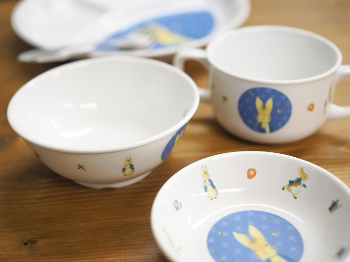 ピーターラビットの食器＆スプーンフォークセット