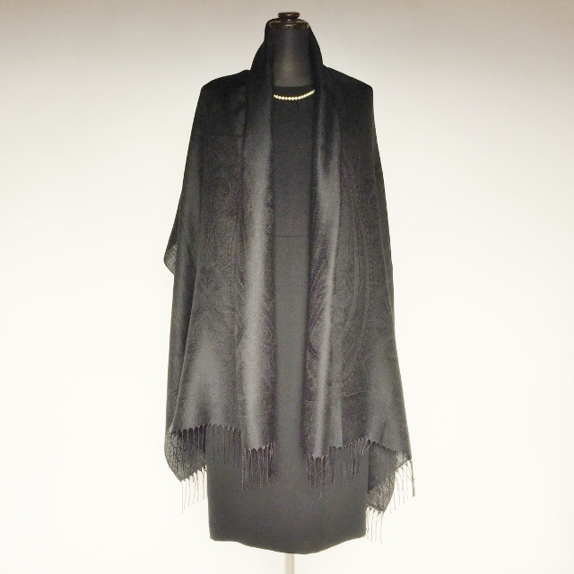 シルクカシミヤ大柄ペイズリージャカードストール　ブラック