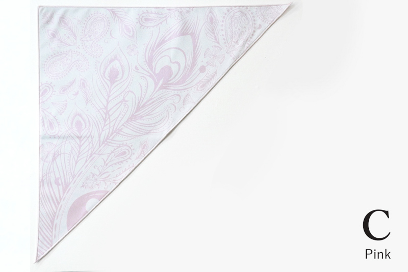 アイウェアが拭けるハンカチ peacock - 三角