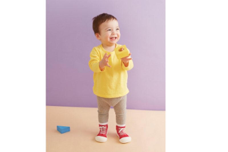 子供用シューズ-sneakers