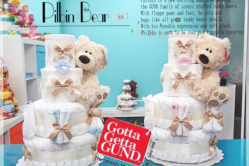 出産祝いギフト４段おむつケーキ　フィルビンＢＩＧぬいぐるみ
