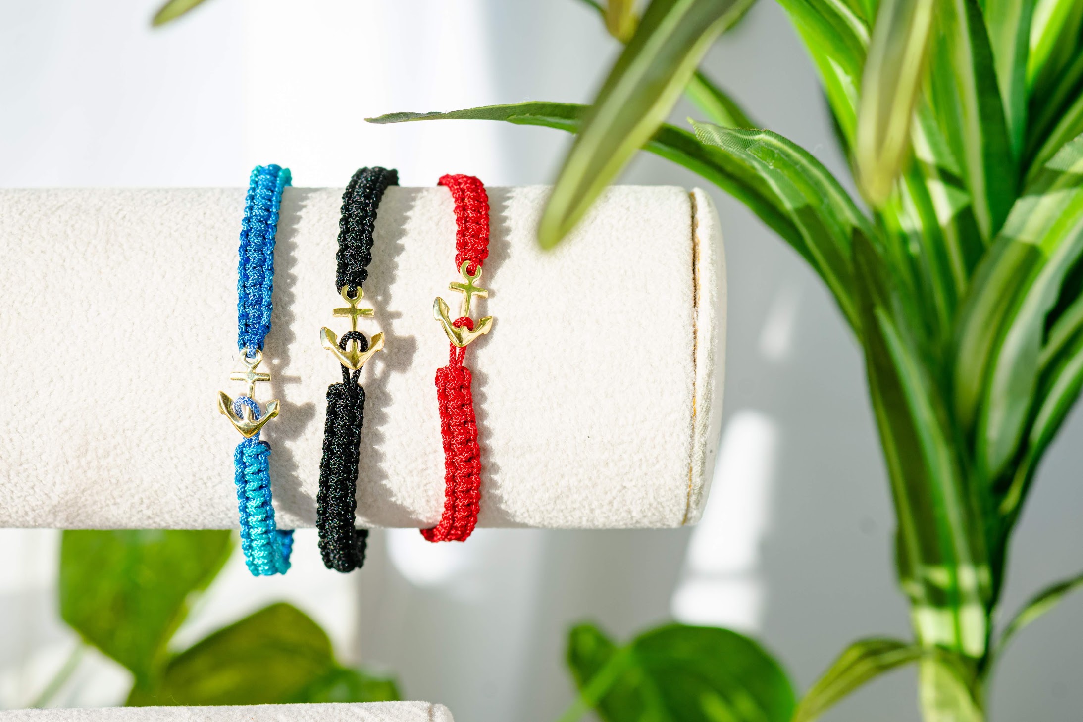 K18 Gold Anchor Bracelet