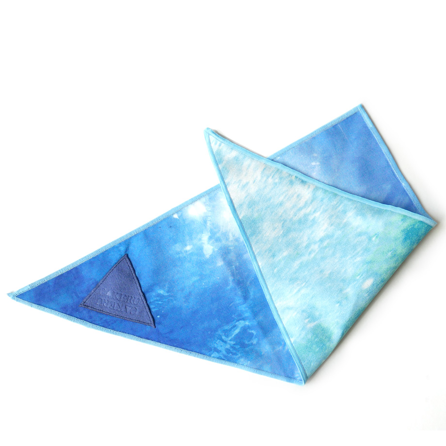 fukeru-眼鏡が拭けるハンカチ　沖縄の海と空 (三角形）