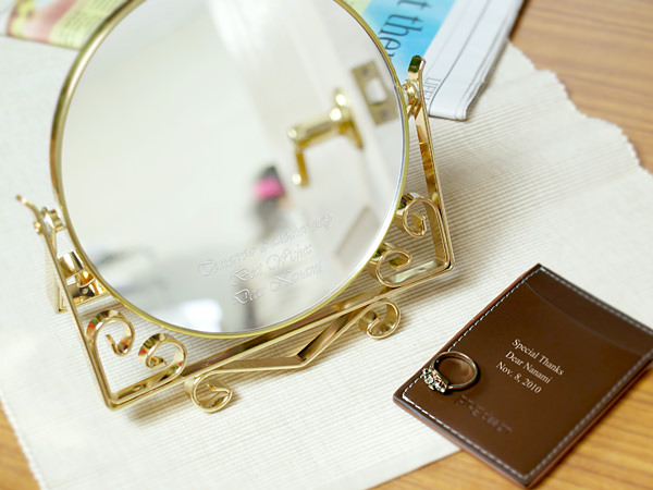 【名前やメッセージが入る！】クロッサス アイアンミラー S