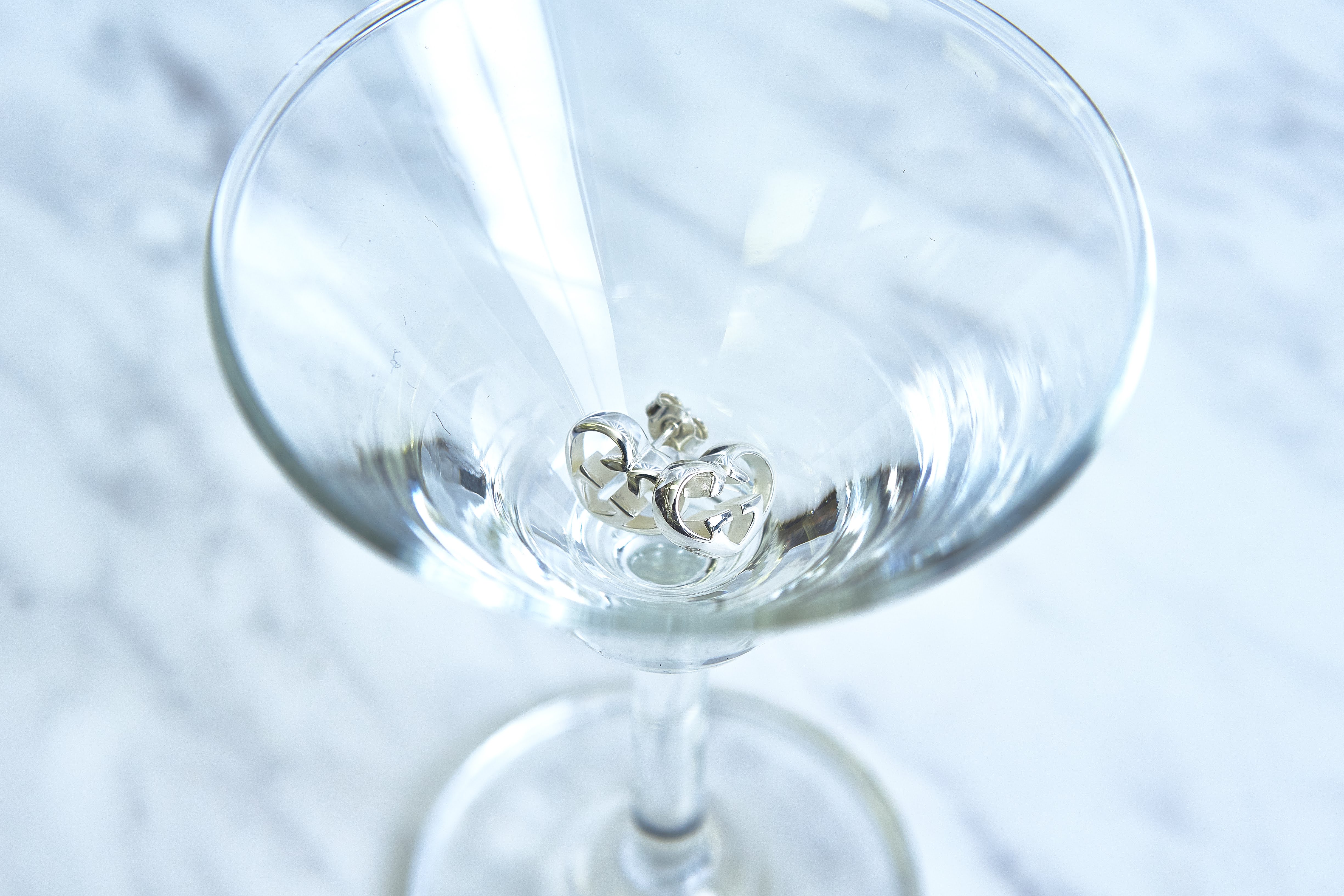 ハートシェイプ インターロッキング Gモチーフ ピアス