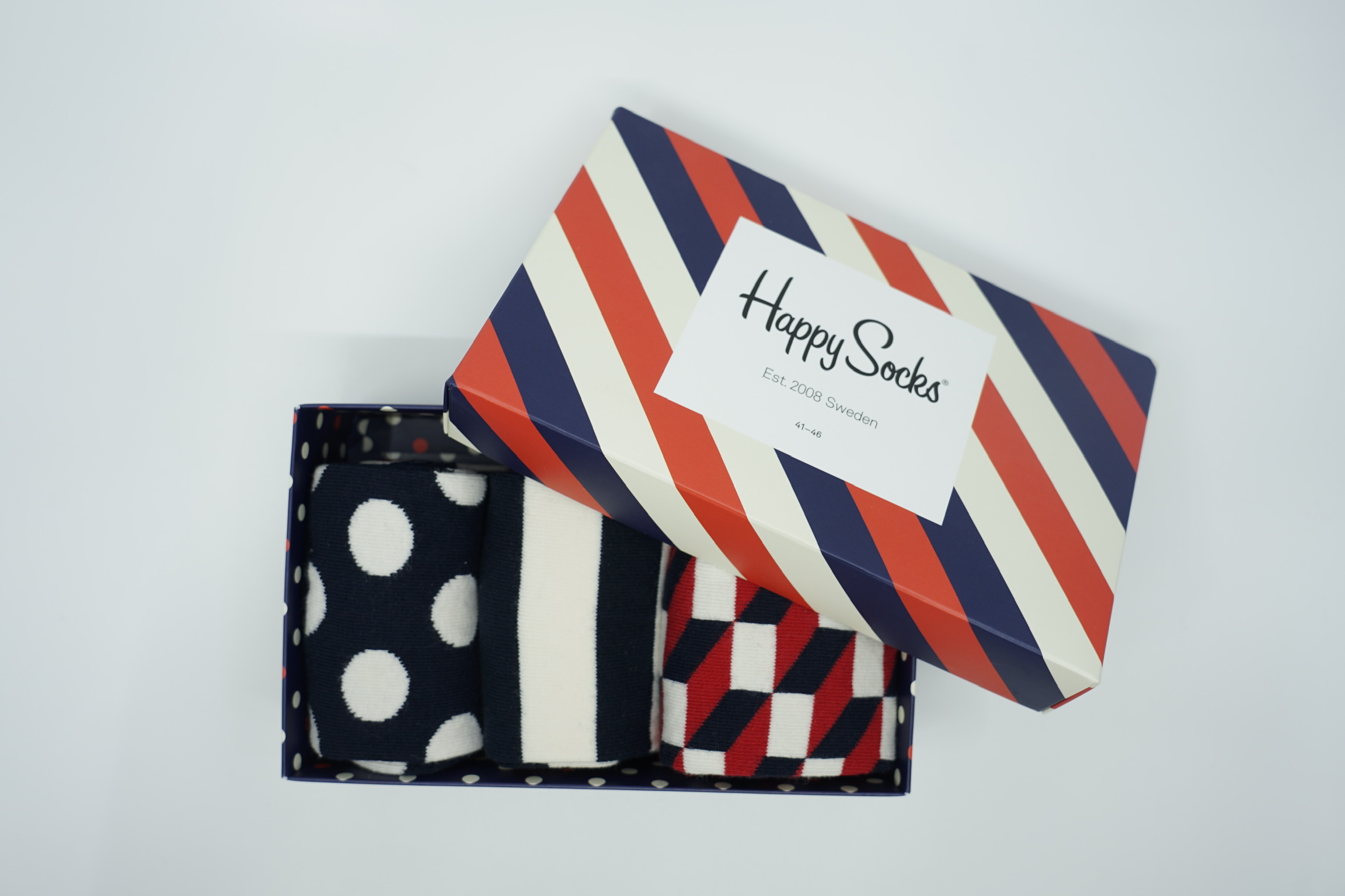 CLASSIC STRIPE GIFT BOX