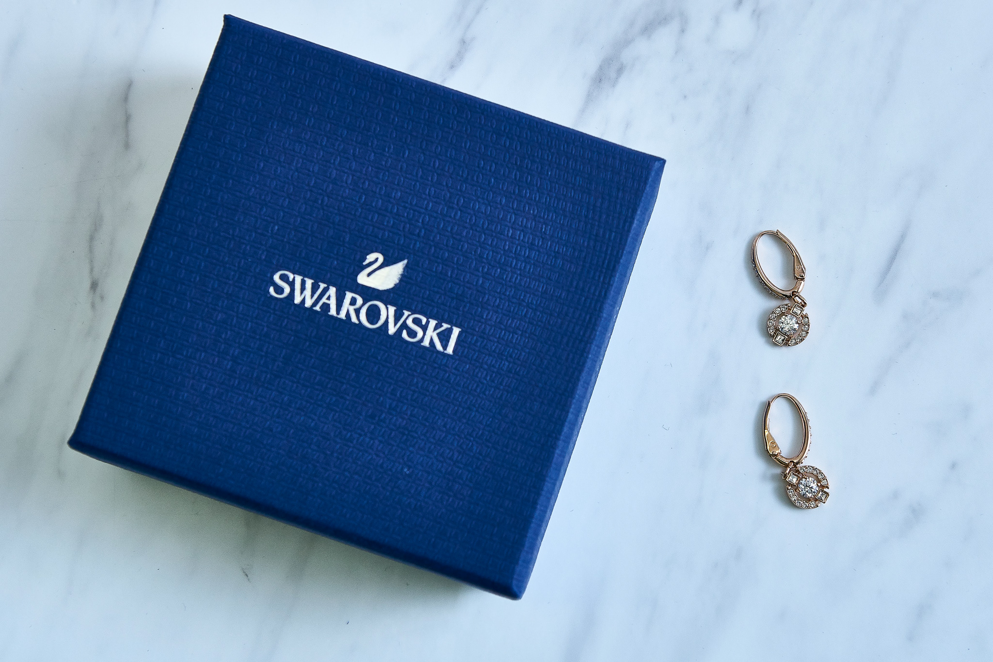 スパークリング ダンス ラウンド ピアス