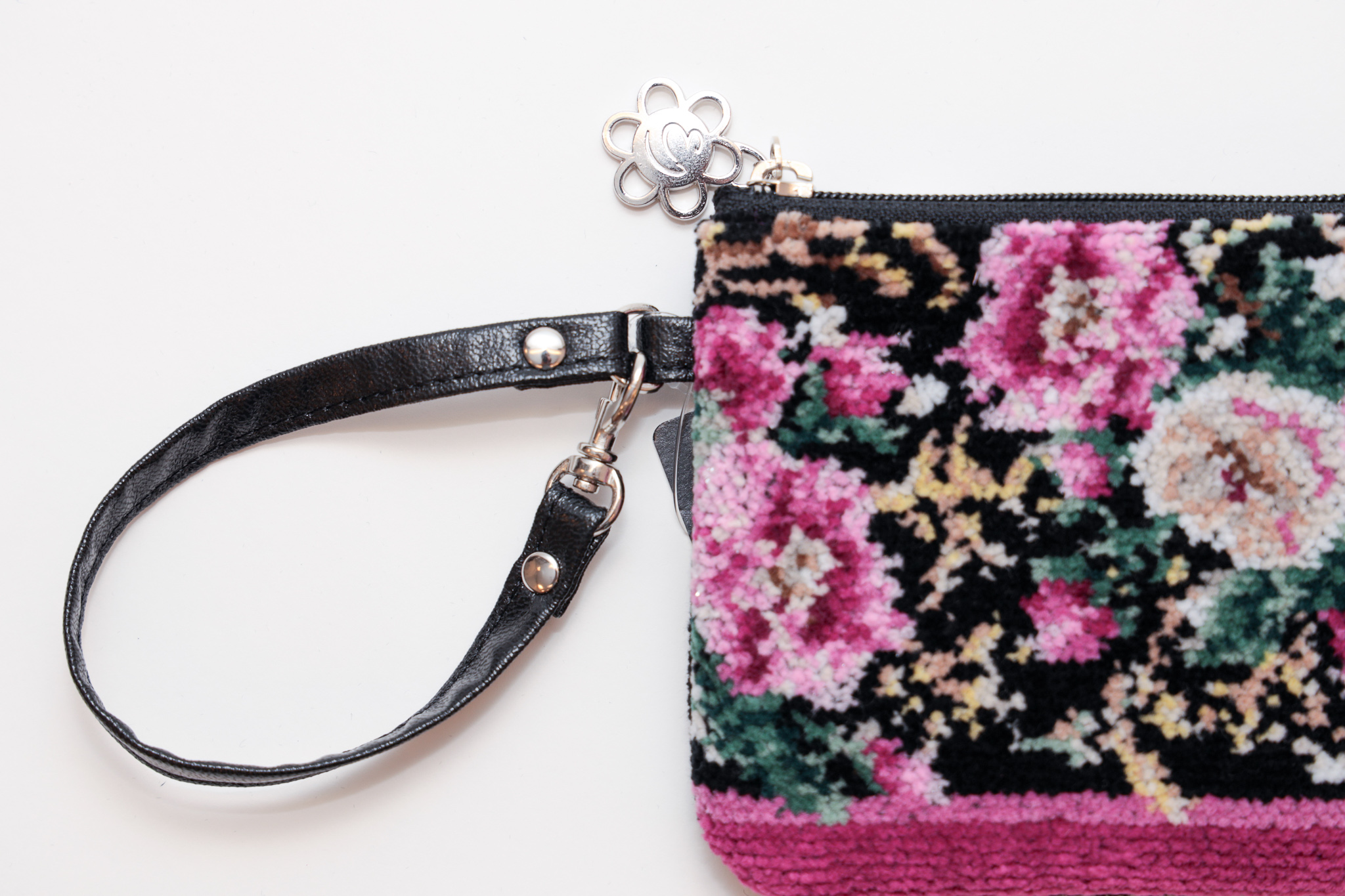 アンティクローズ ストラップポーチ小