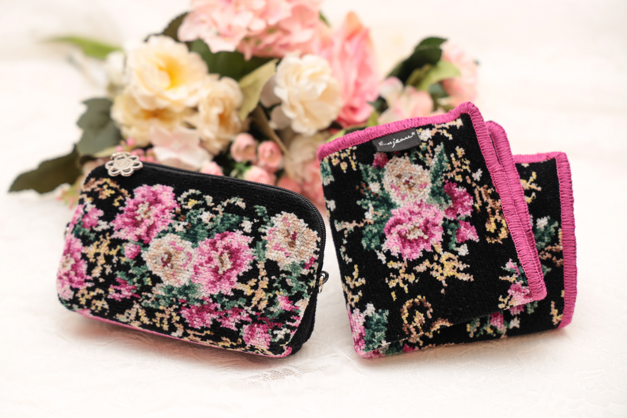 アンティクローズ ハンカチ・ミニポーチセット