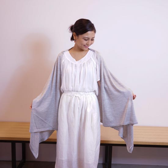 nico ストールポンチョ　贅沢なシルク100% 雪国新潟の待ちわびる春をテーマに