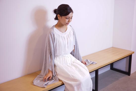 nico ストールポンチョ　贅沢なシルク100% 雪国新潟の待ちわびる春をテーマに