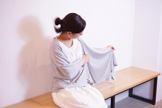 nico ストールポンチョ　贅沢なシルク100% 雪国新潟の待ちわびる春をテーマに