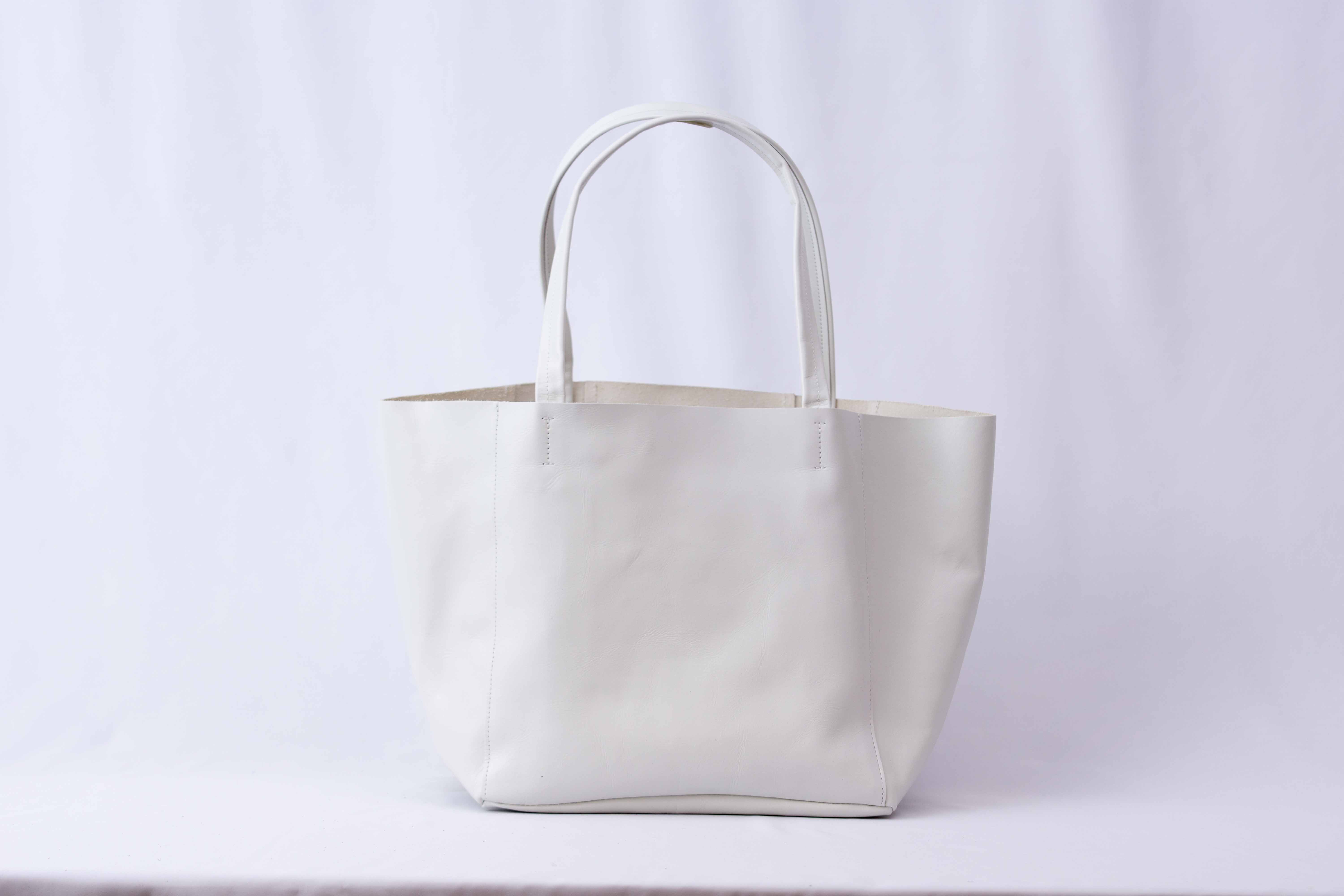 チューリーレザートートL